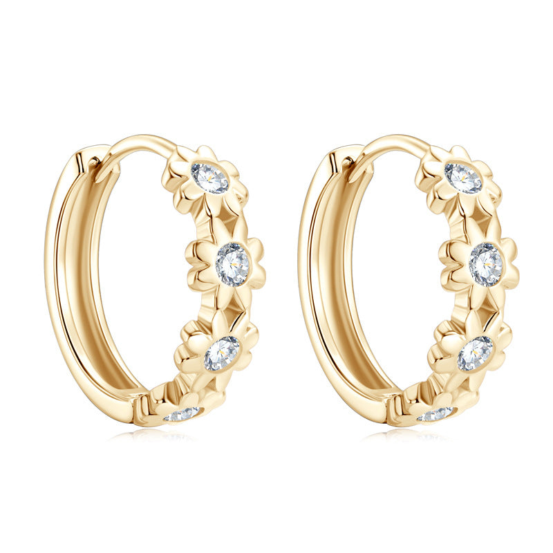 Daisy flower moissanite ear ring